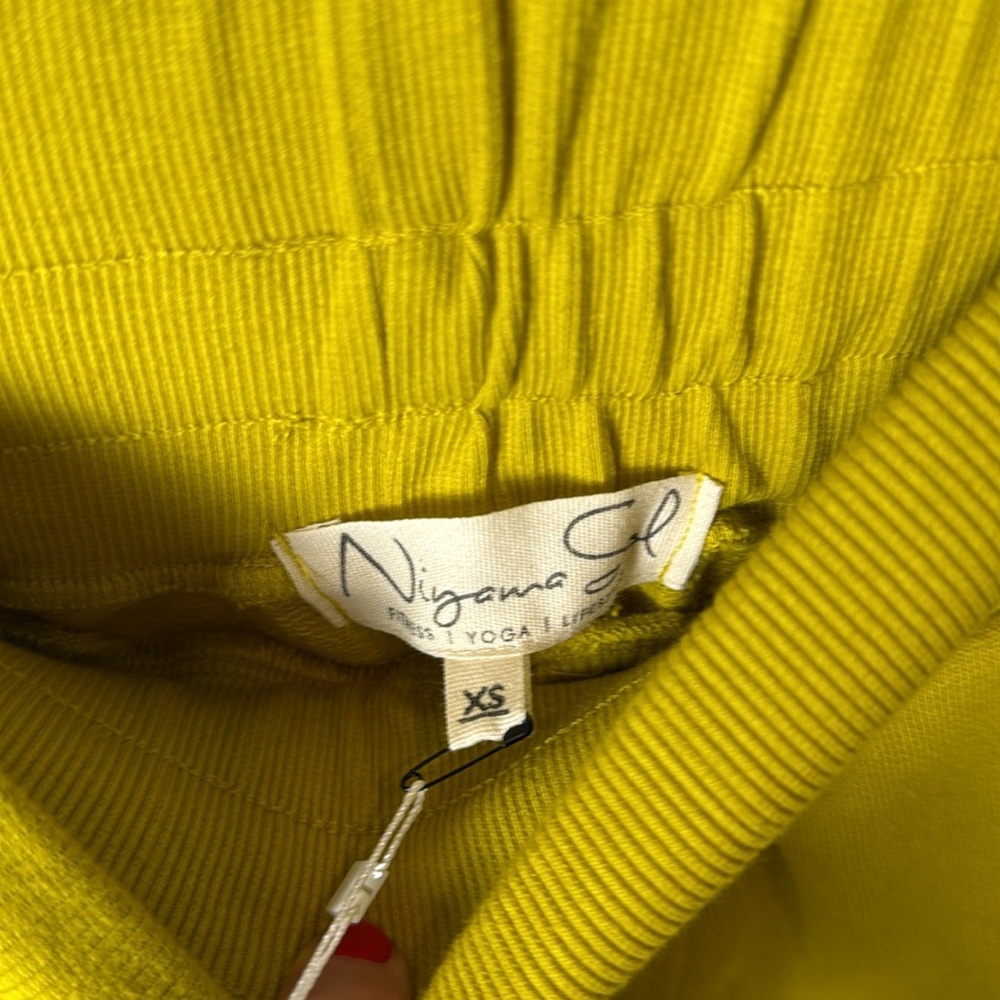 Niyama Sol Shorts - Picture 4 of 8